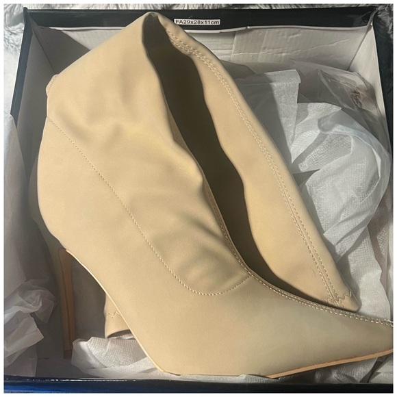 Nasty Gal • Faux Leather Pointed Toe Knee High Boots - Picture 5 of 6